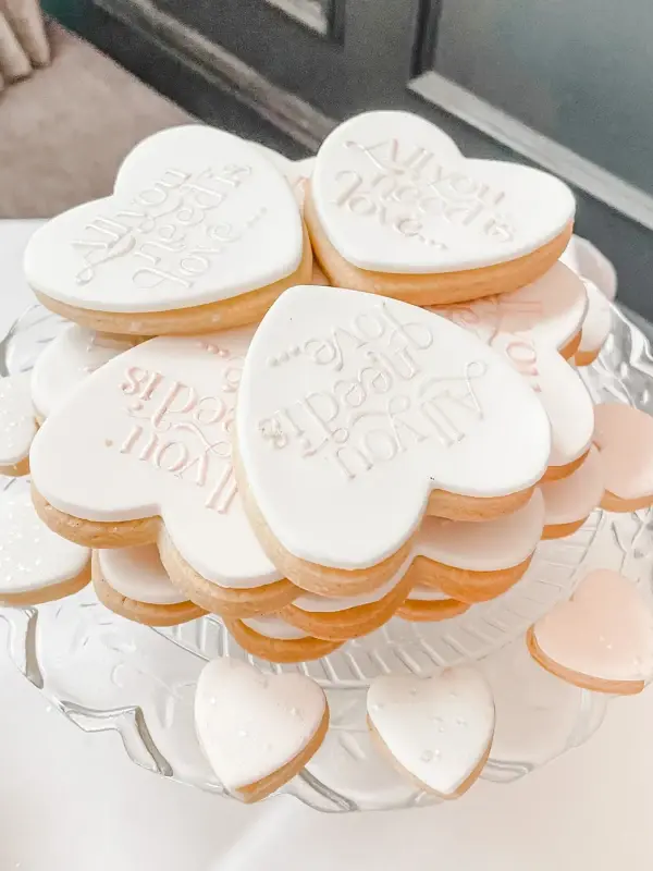 desserttable9 desserttable9